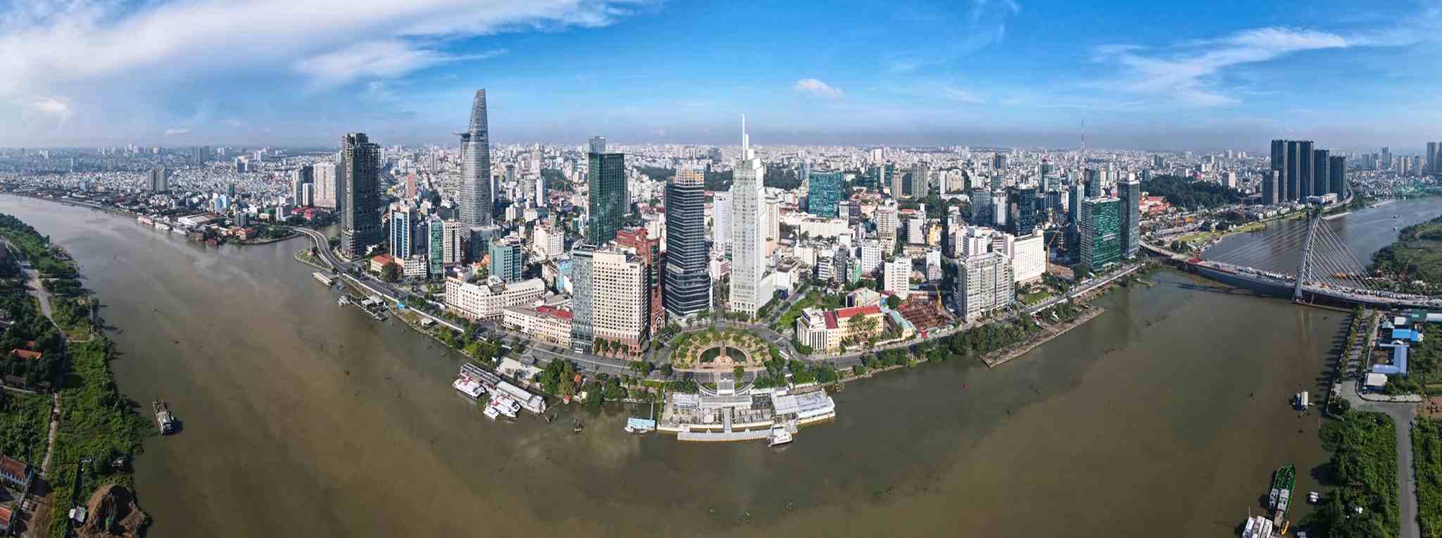 Urban expectations along the Saigon River-compressed (1)