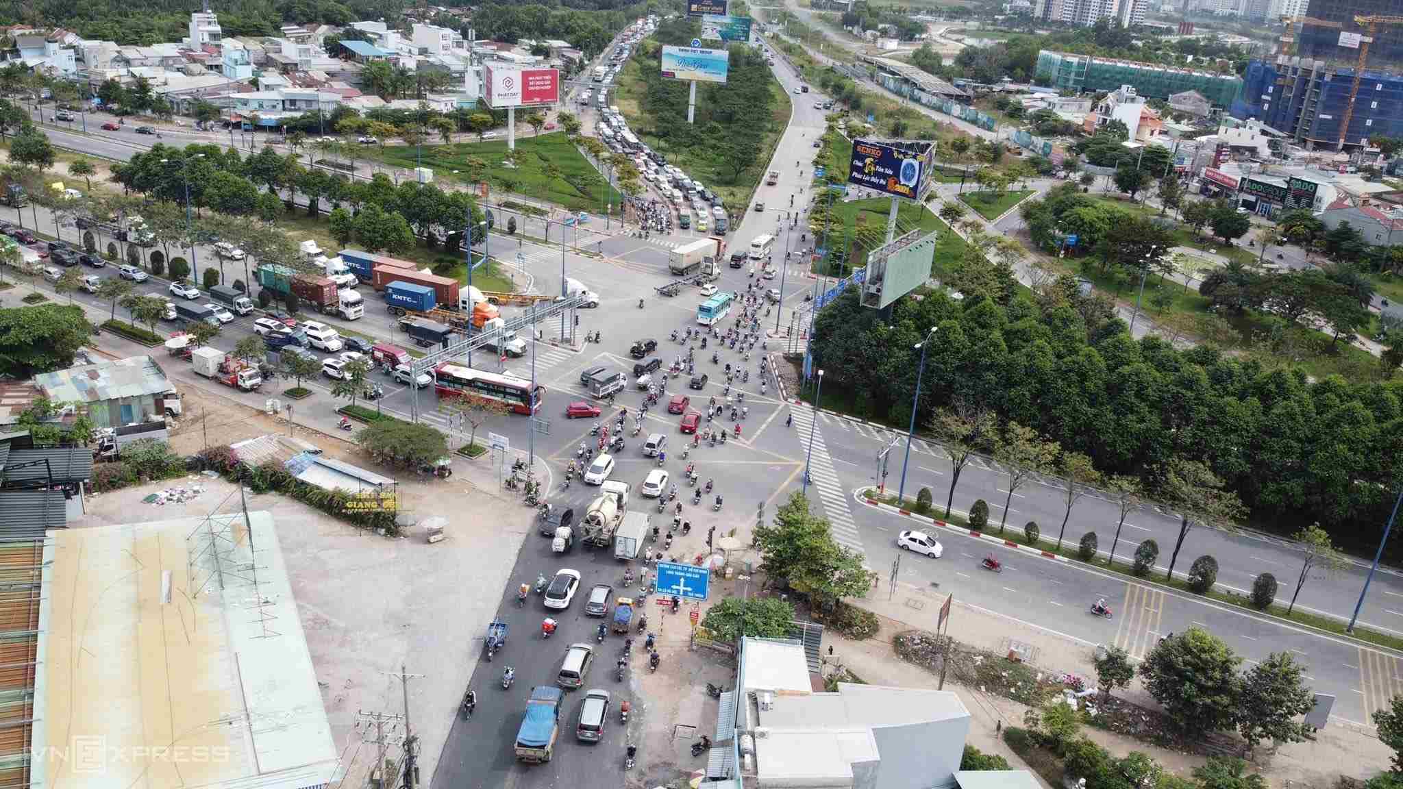 Traffic project at An Phu Thu Duc intersection in HCMC