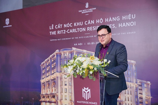 Masterise Homes chính thức cất nóc Khu căn hộ hàng hiệu The Ritz-Carlton Residences Hanoi